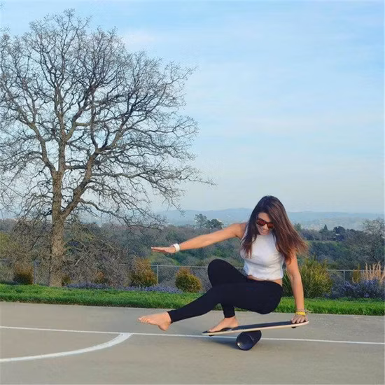 Heavy Duty Plastic Hoverboard Self Balancing Yoga Balance Board Trainer Balance Board with Handles